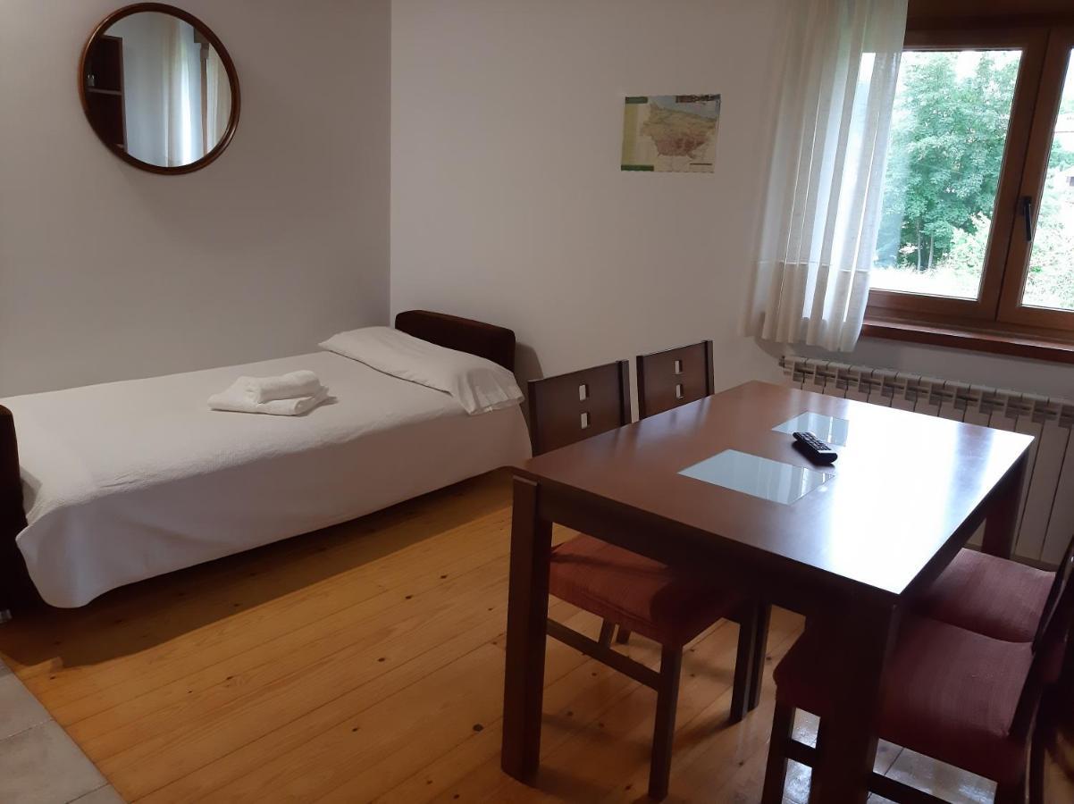 El Puentin Del Sella Con Wifi Y Parking Gratuito Apartment Cangas de Onis Exterior photo